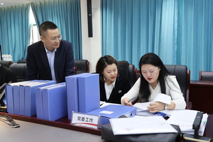 1679738125193882.jpeg 77.jpg