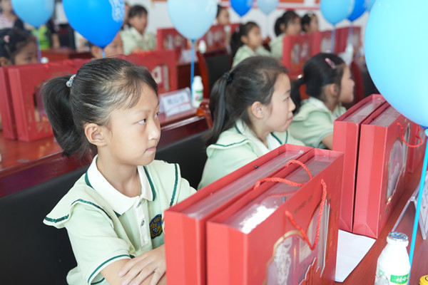 1744254449797632.jpeg ÐDZ¦±¦ÌØÐ´(1)_¸±±¾.jpg