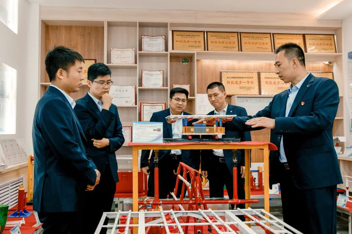 1746782042182144.jpeg 222.jpg