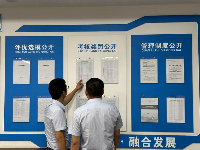 1760088458573944.jpeg 444.jpg