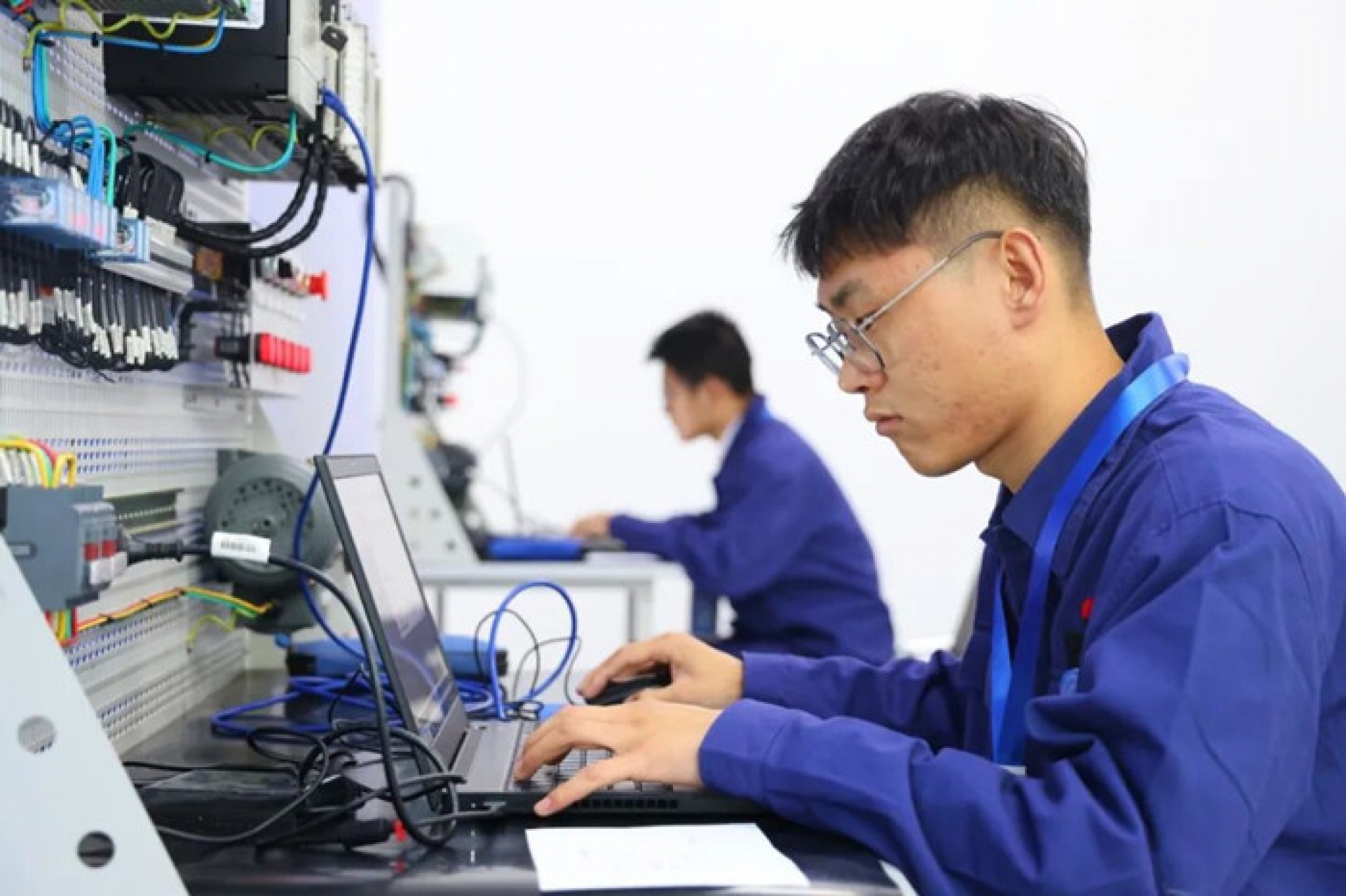 ������Ǯlzyq88(�й�)���޹�˾